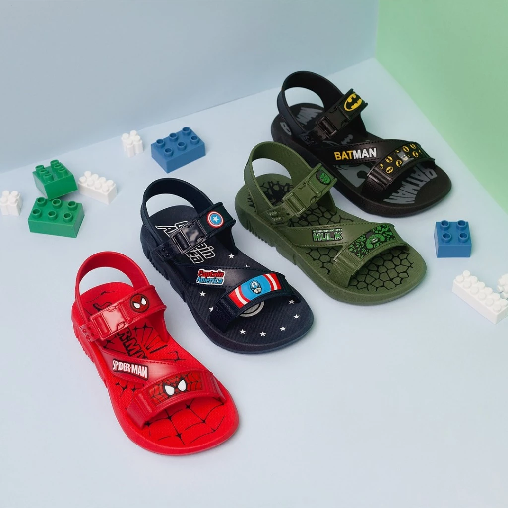 Sandalinha Hero Infantil Menino Menina Estampada Confortável Antiderrapante